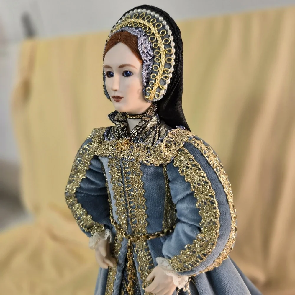 Catherine Howard Brenda Price Royal Heritage Doll w/ Box 2000 #354